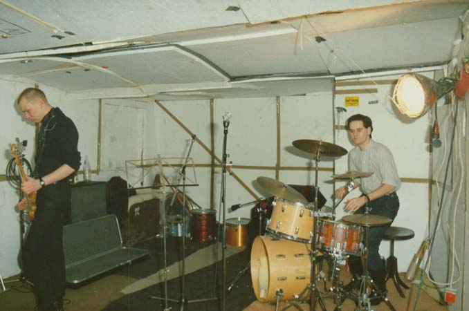 0144Happy Straps Anfang 1987 im Proberaum Leeberstr 02